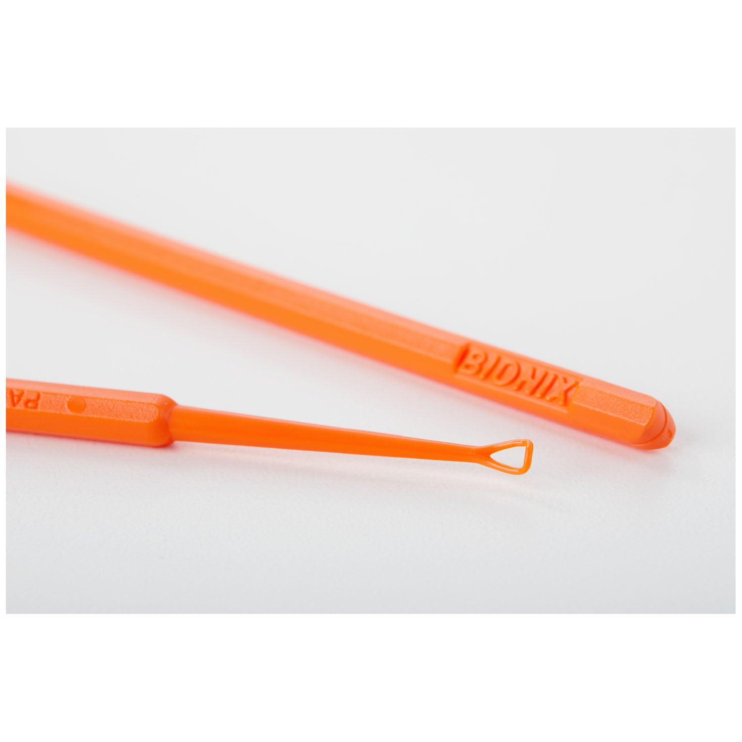 BIONIX SAFE ™ Ear Curette, ControLoop®, 4mm, Orange, 50/bx