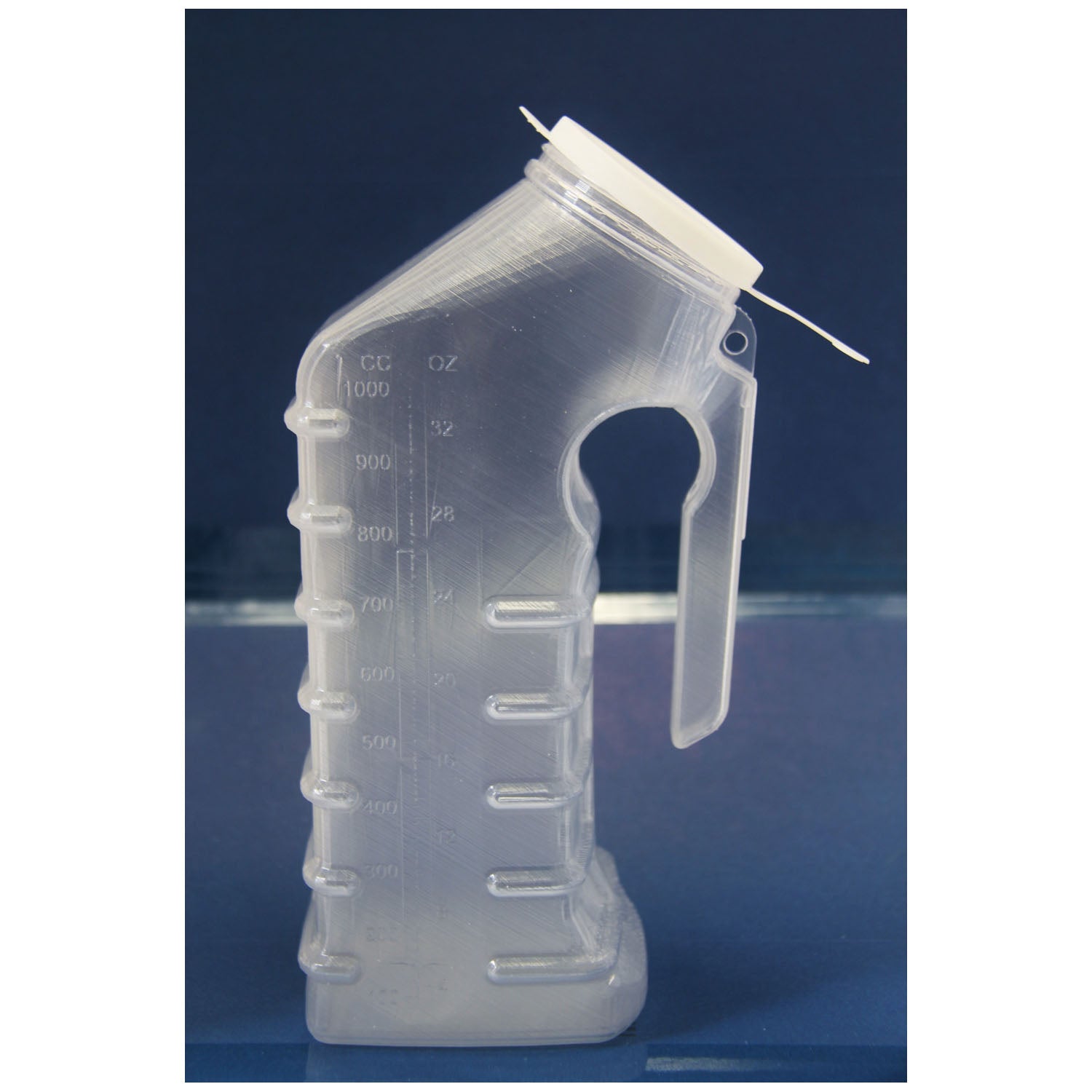 GMAX URINE COLLECTION Male Urinal, with Lid, Translucent, 48/cs (20 cs/plt)