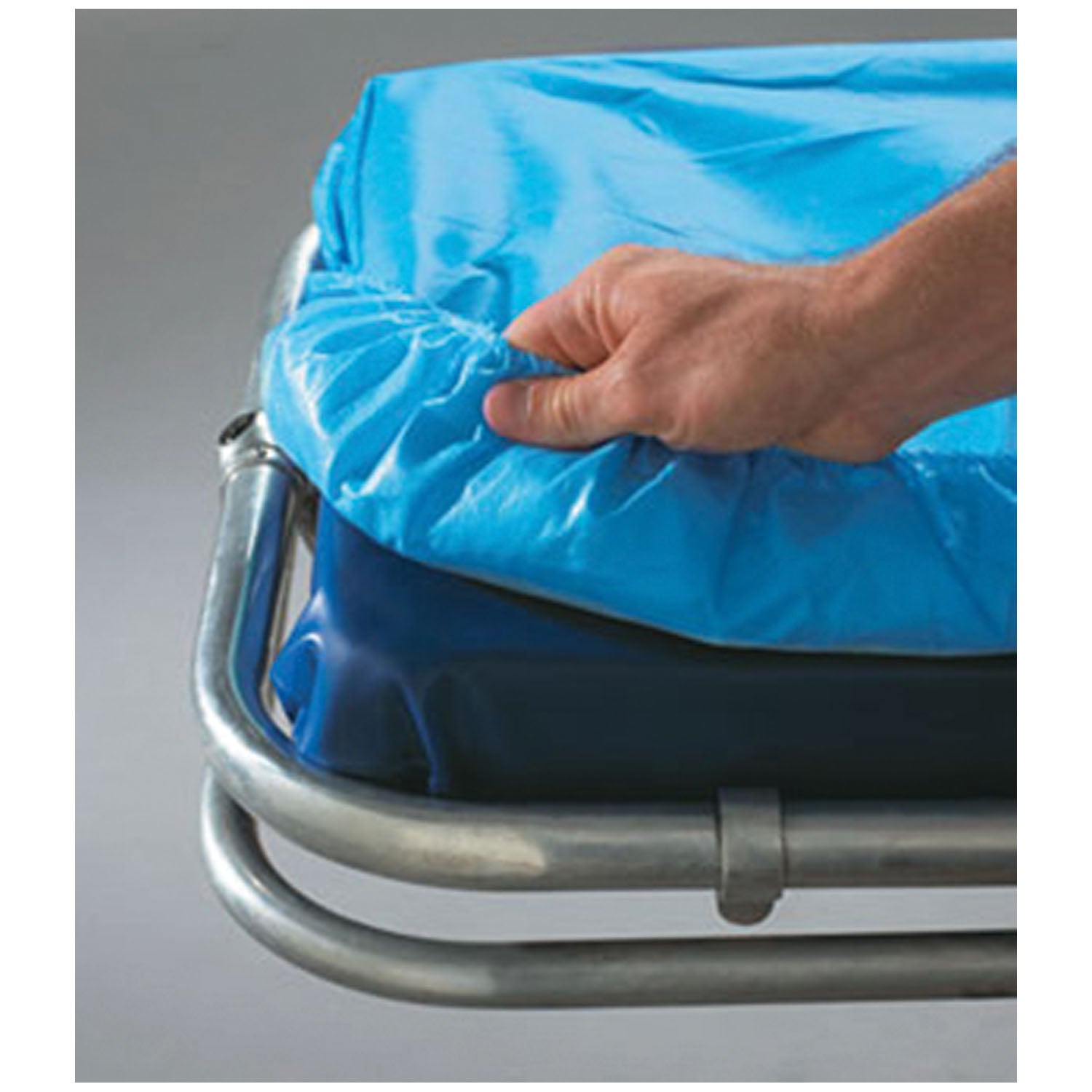 GRAHAM MEDICAL EMS BARRIER FITTED SHEET SnugFit® Fitted Sheet, EMS Barrier, 30" x 84", Non-Woven, Poly, Blue, 5/bg, 10 bg/cs