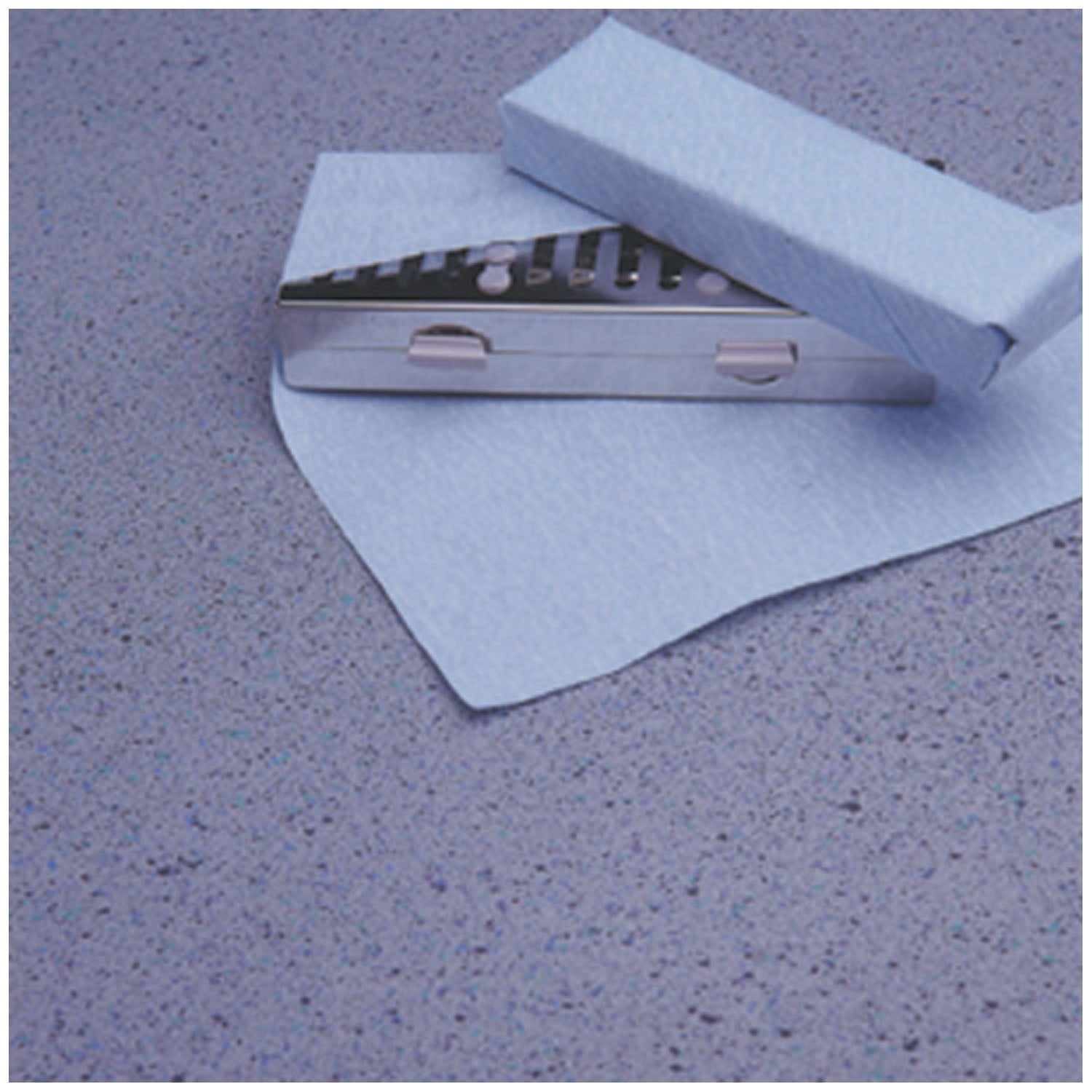 TIDI STERILIZATION WRAP "Sterilization Wrap, 18\" x 18\", 500/cs"