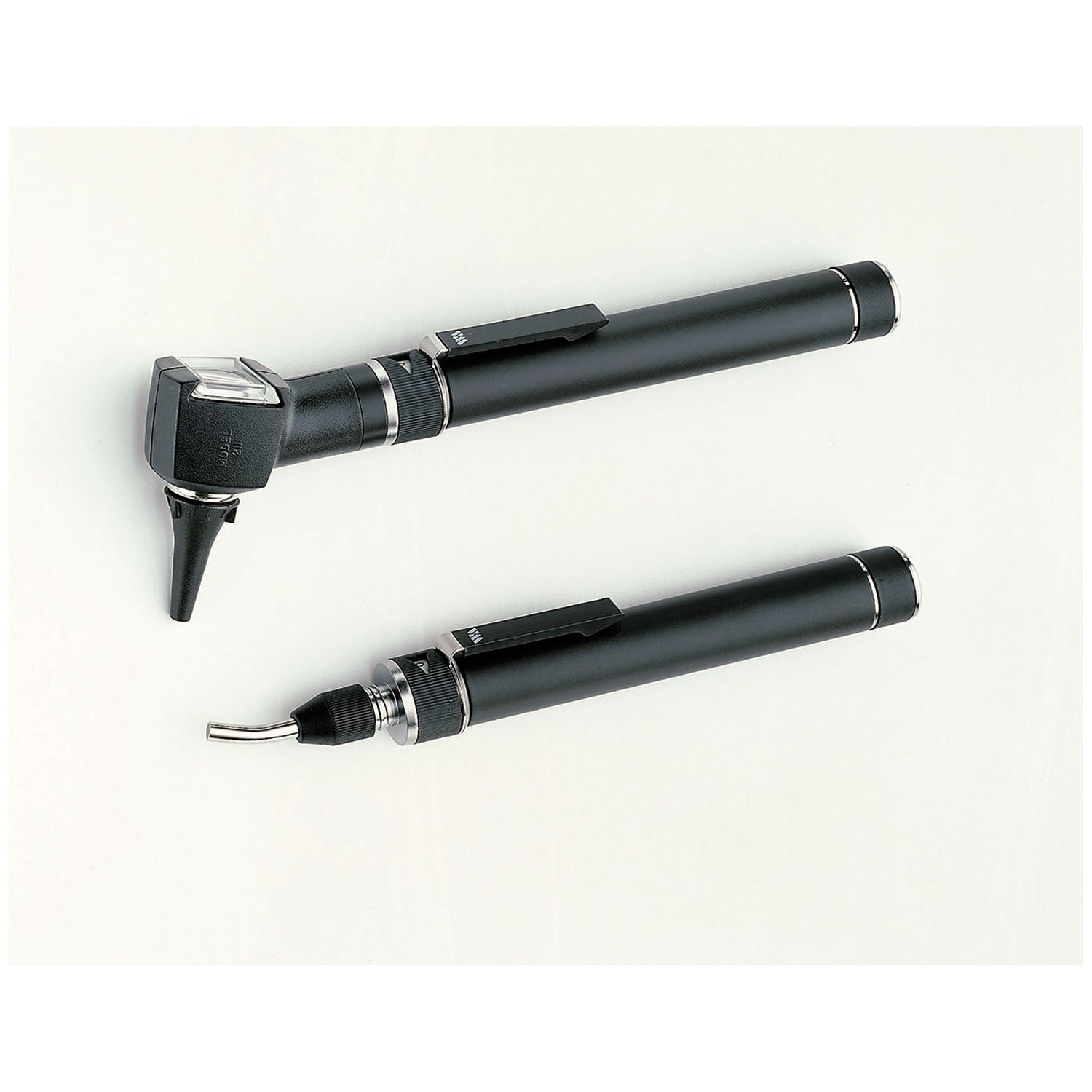 WELCH ALLYN 2.5V POCKETSCOPE™ OTOSCOPE/THROAT ILLUMINATOR PocketScope Otoscope/ Throat Illuminator, AA Alkaline Battery Handle